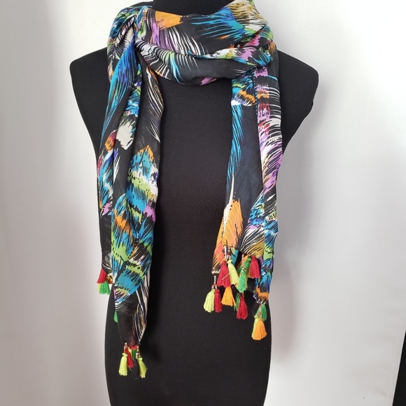 Rainbow Feather Scarf - Picture 2 of 5